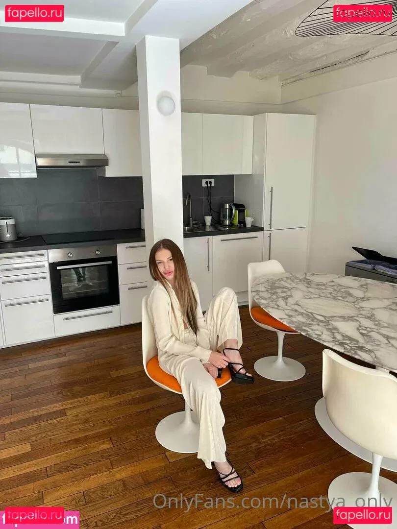 sofa_ukr Onlyfans Photo Gallery 