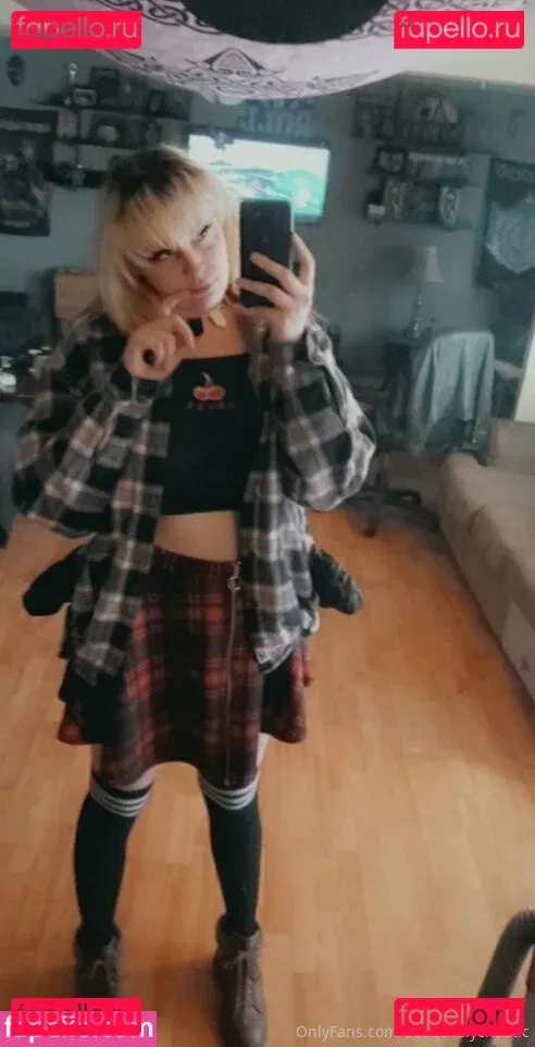 beautifulychaotic Onlyfans Photo Gallery 