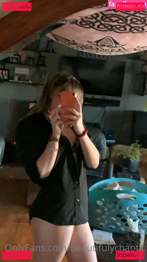 beautifulychaotic Onlyfans Photo Gallery 