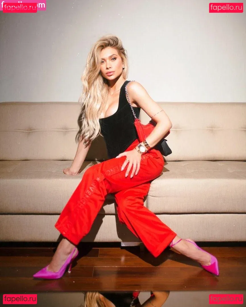 Flavia Pavanelli Onlyfans Photo Gallery 