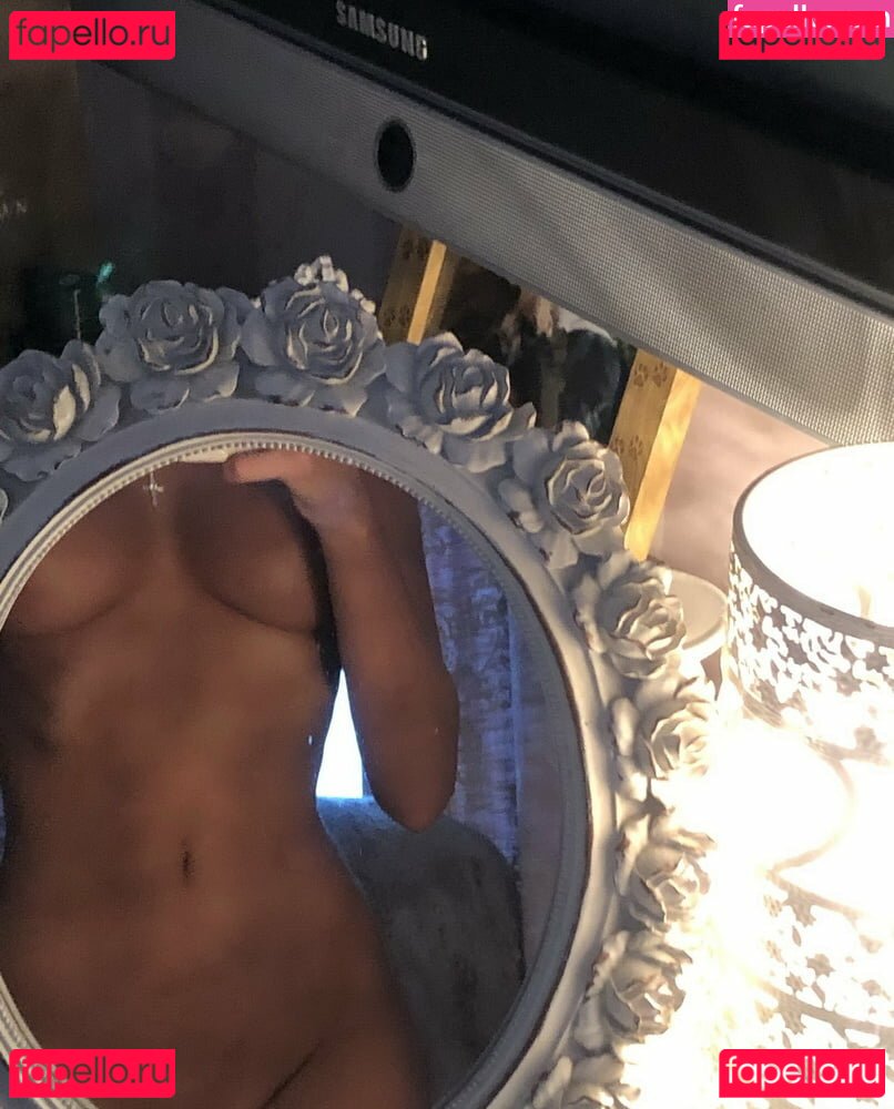 Kyia Peters Nude Onlyfans Photo 32