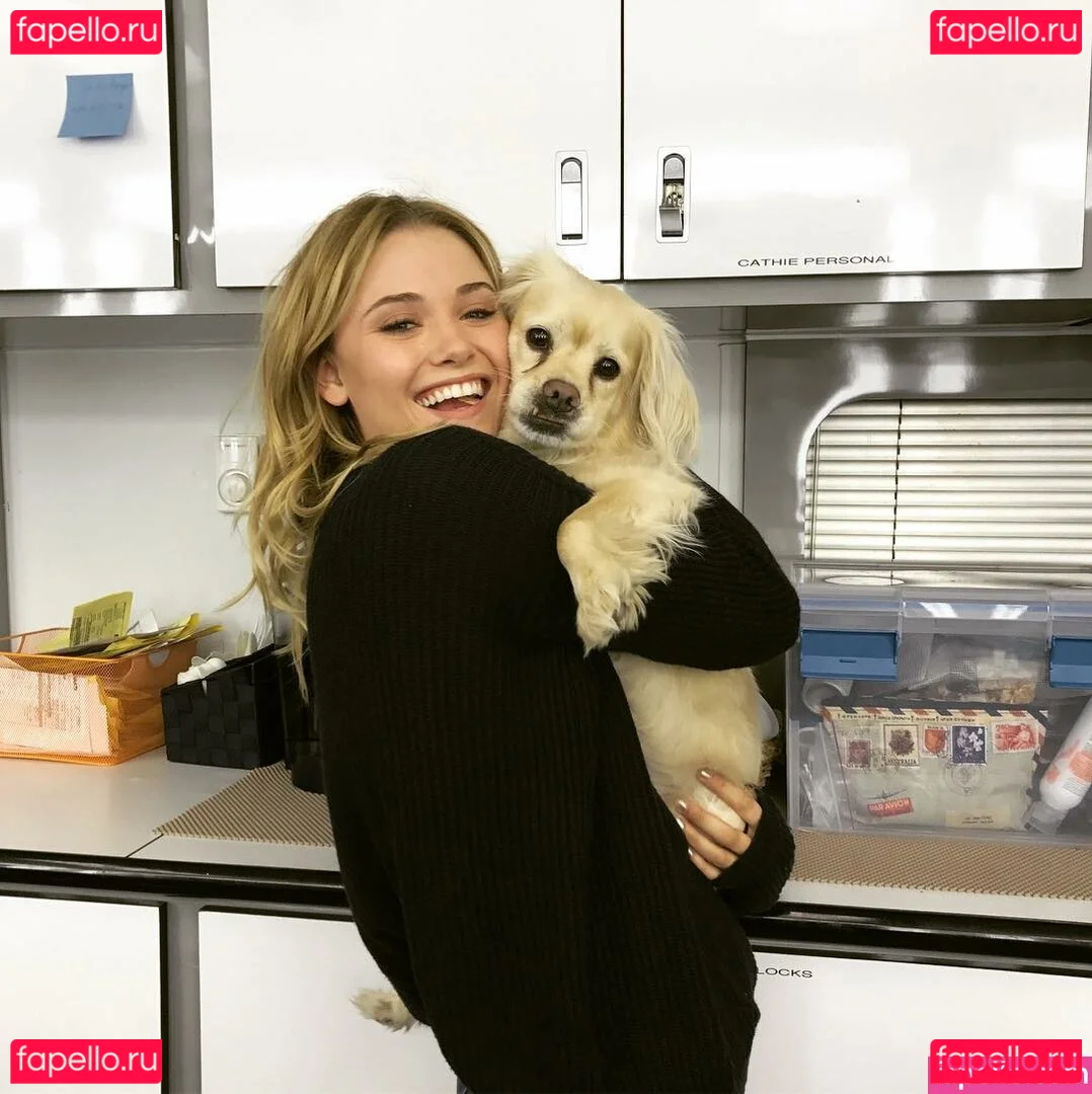 Virginia Gardner Onlyfans Photo Gallery 