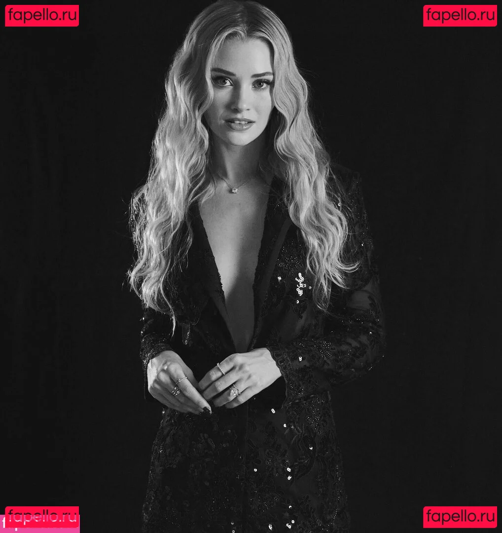 Virginia Gardner Onlyfans Photo Gallery 