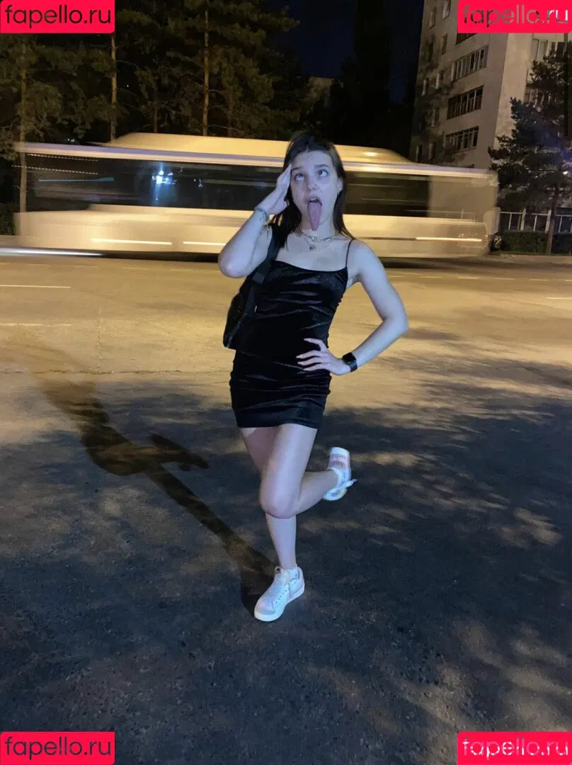 Radmila Maro Onlyfans Photo Gallery 