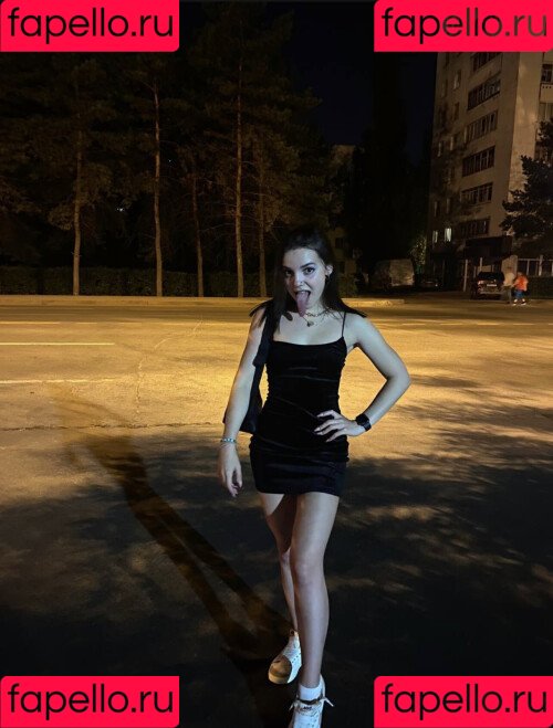 Radmila Maro Onlyfans Photo Gallery 