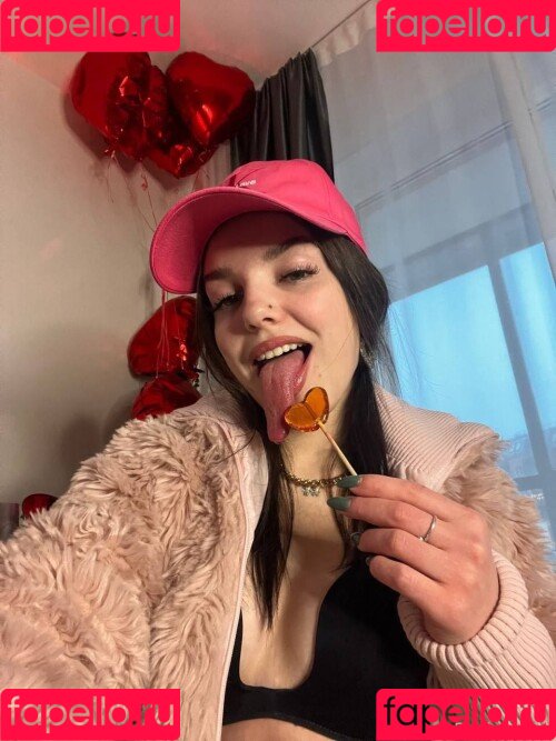 Radmila Maro Onlyfans Photo Gallery 