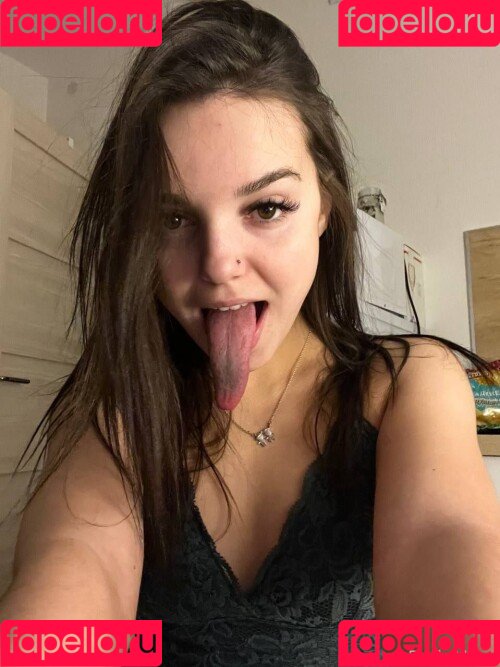 Radmila Maro Onlyfans Photo Gallery 