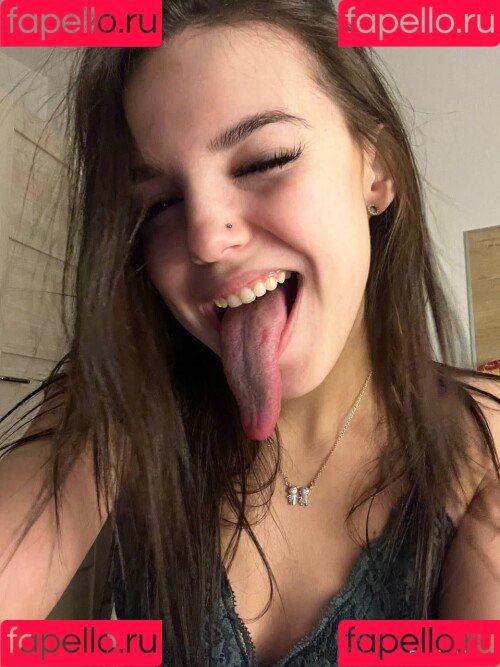 Radmila Maro Onlyfans Photo Gallery 