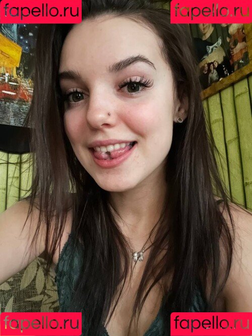 Radmila Maro Onlyfans Photo Gallery 