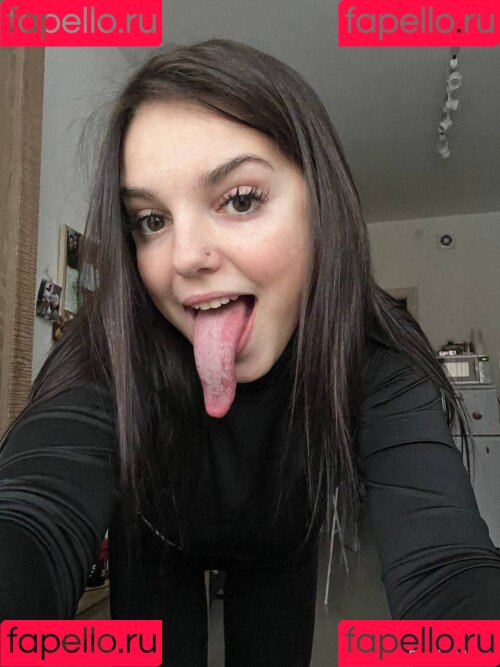 Radmila Maro Onlyfans Photo Gallery 