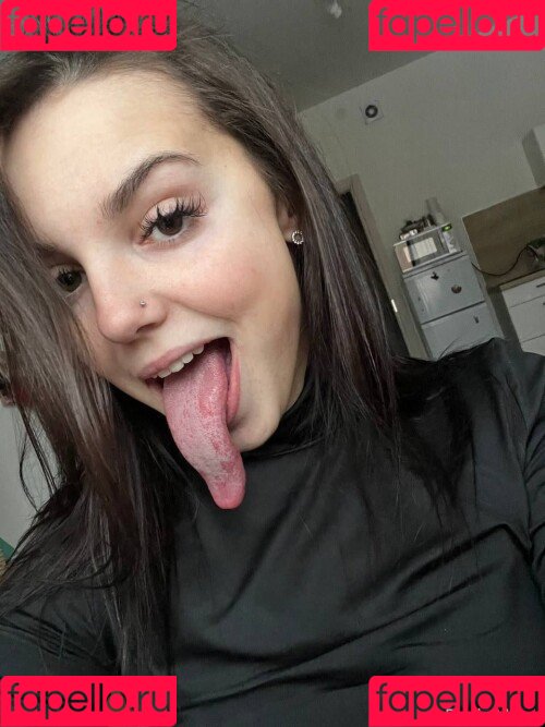 Radmila Maro Onlyfans Photo Gallery 