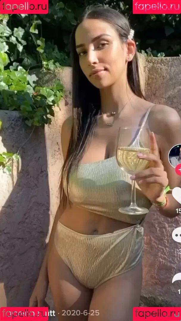 Chirine Sabaiti Onlyfans Photo Gallery 
