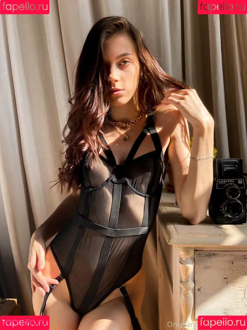 lana.virg Onlyfans Photo Gallery 