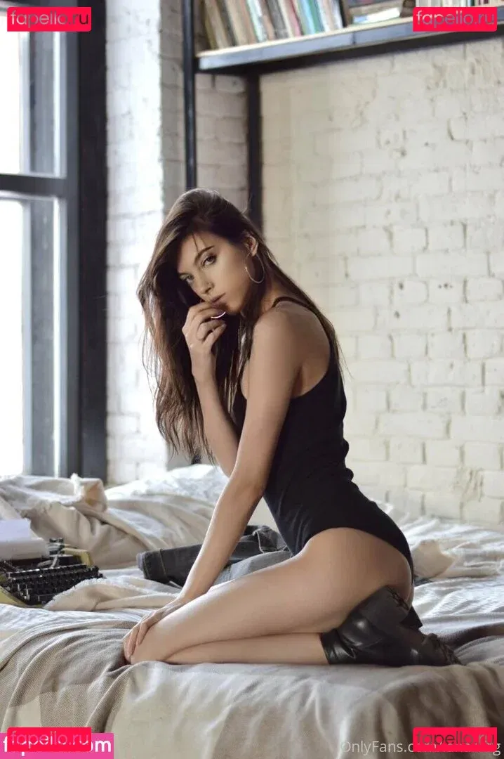 lana.virg Onlyfans Photo Gallery 