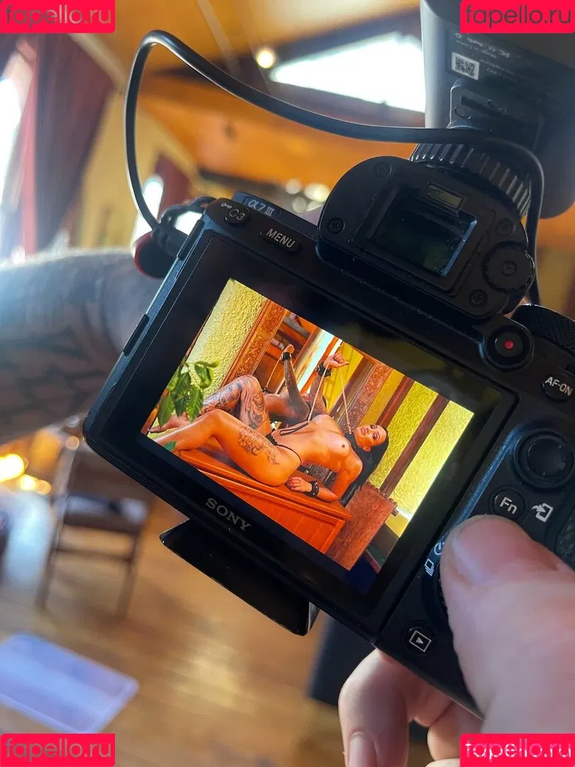 HyIey Vernon Onlyfans Photo Gallery 