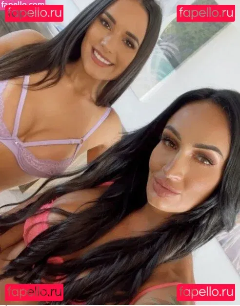 HyIey Vernon Onlyfans Photo Gallery 