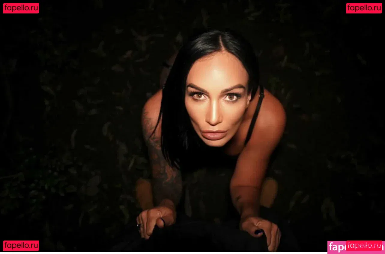 HyIey Vernon Onlyfans Photo Gallery 