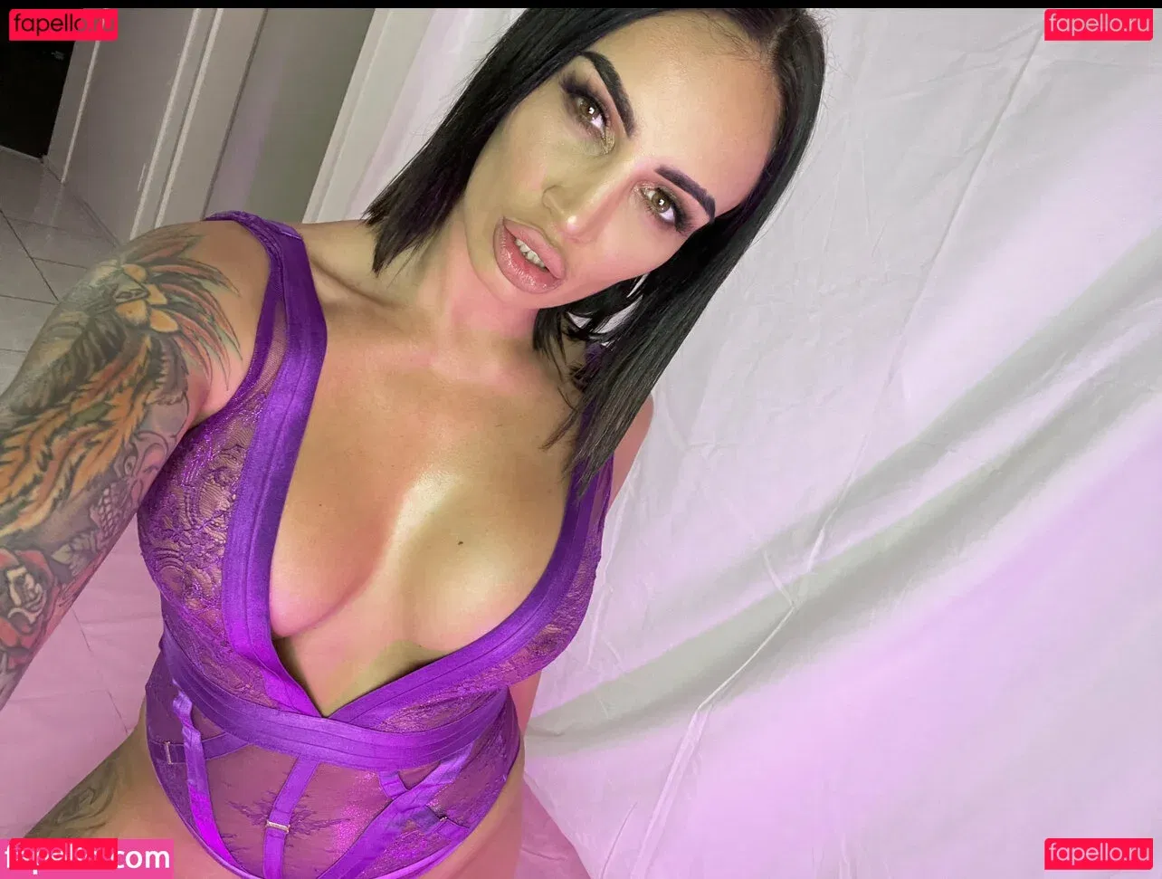 HyIey Vernon Onlyfans Photo Gallery 