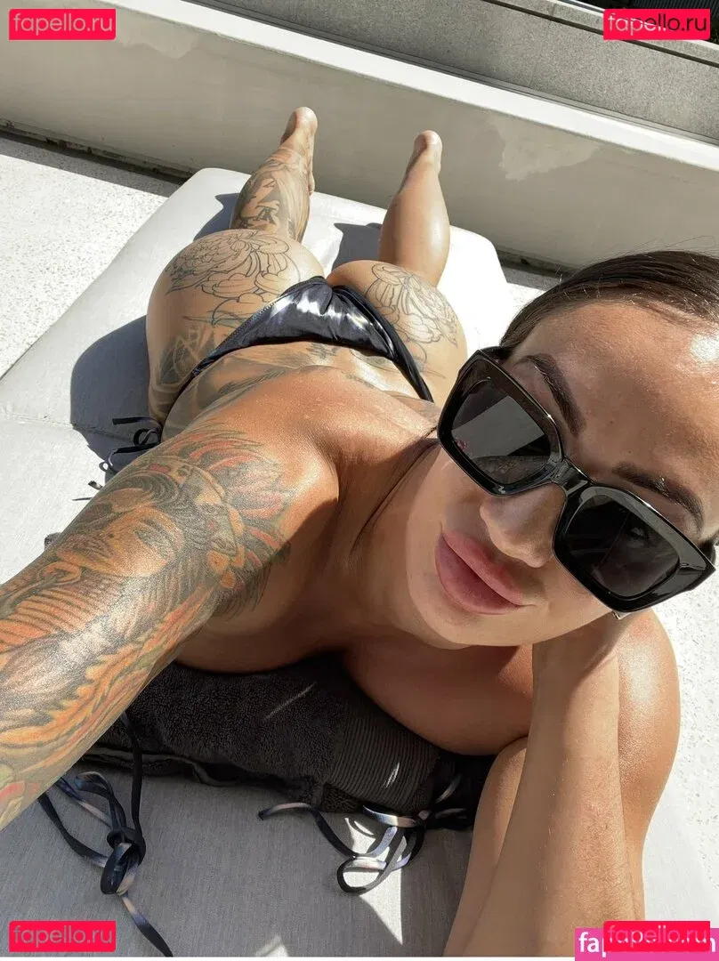 HyIey Vernon Onlyfans Photo Gallery 