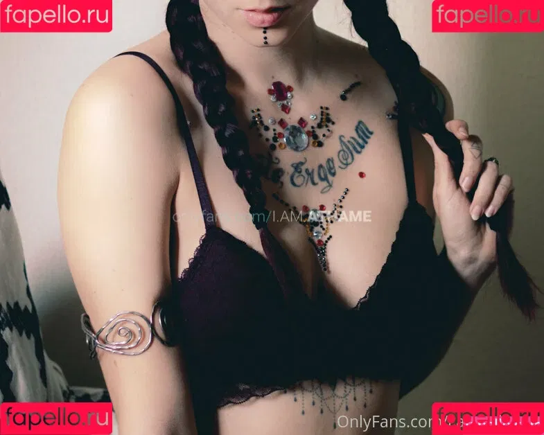 i.am.athame Onlyfans Photo Gallery 