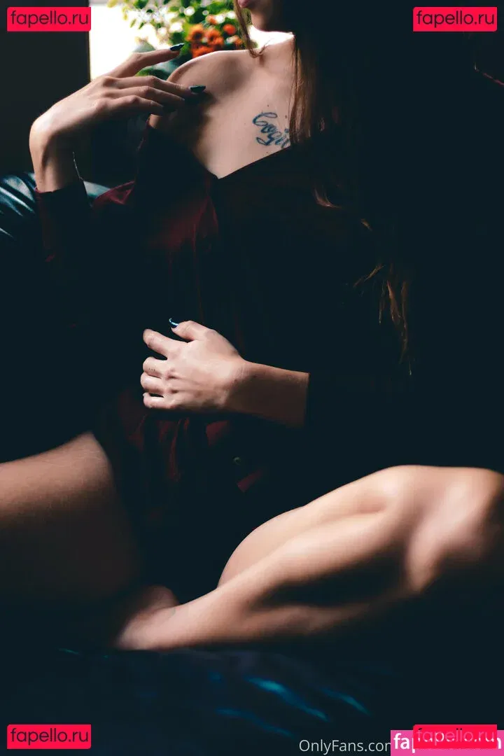 i.am.athame Onlyfans Photo Gallery 