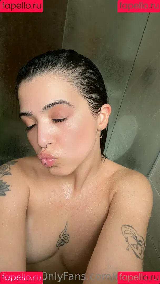 glrmmro Onlyfans Photo Gallery 