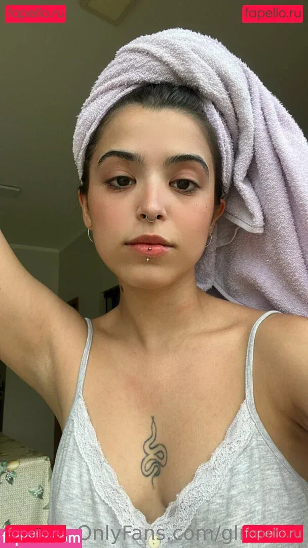 glrmmro Onlyfans Photo Gallery 