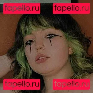 emery.babe Onlyfans Photo Gallery 