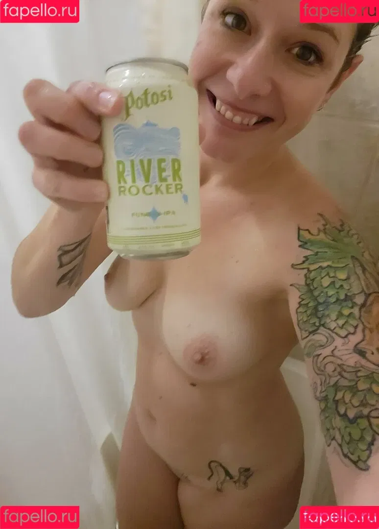 Beerbabes Onlyfans Photo Gallery 
