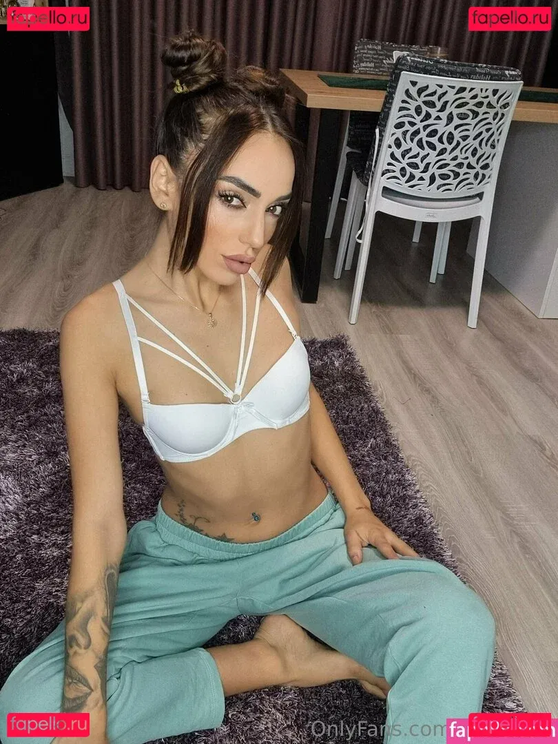 lorengrey Onlyfans Photo Gallery 