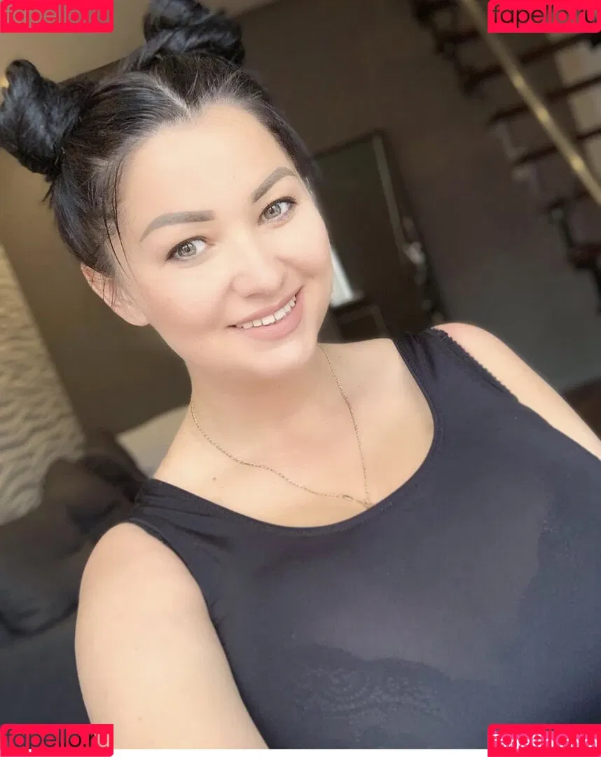 Irina P Onlyfans Photo Gallery 