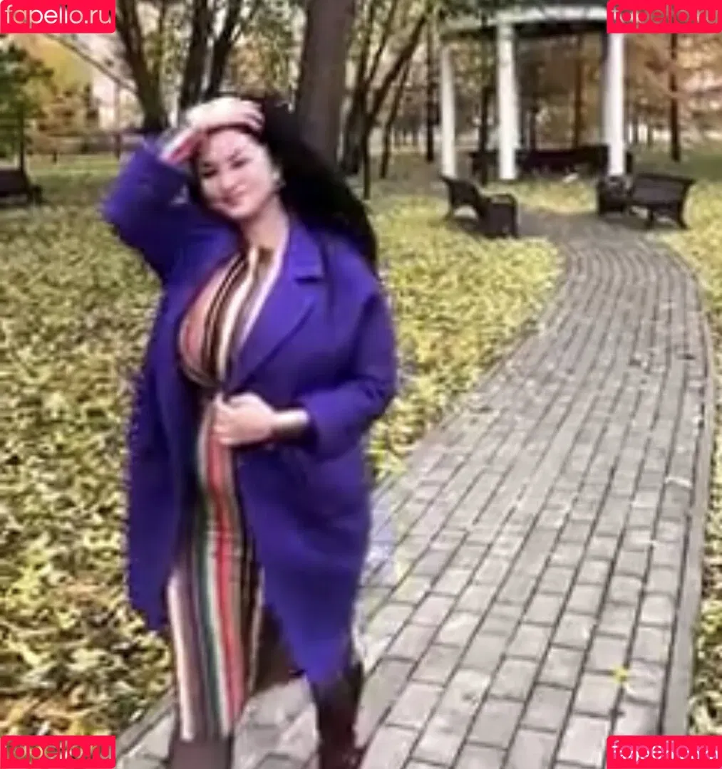 Irina P Onlyfans Photo Gallery 