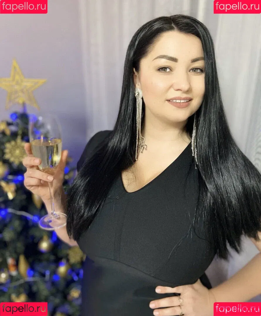 Irina P Onlyfans Photo Gallery 