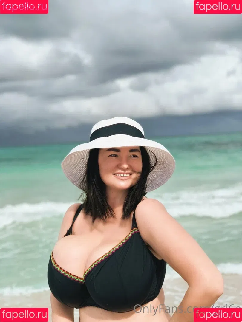 Irina P Onlyfans Photo Gallery 