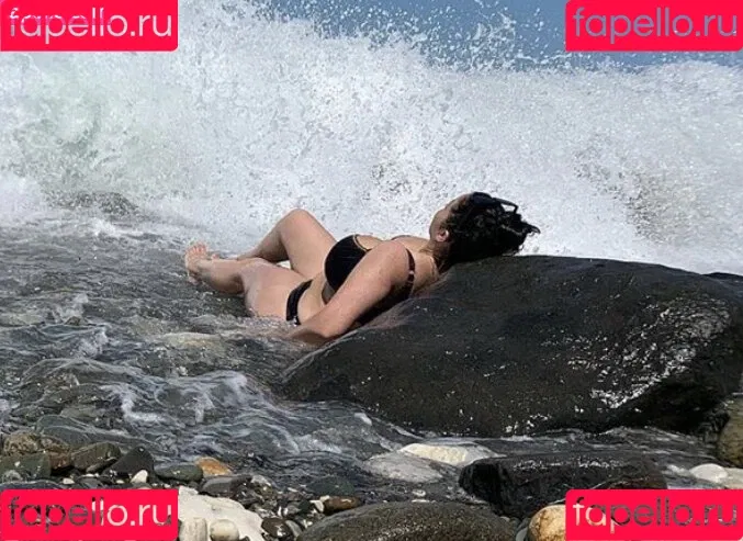 Irina P Onlyfans Photo Gallery 