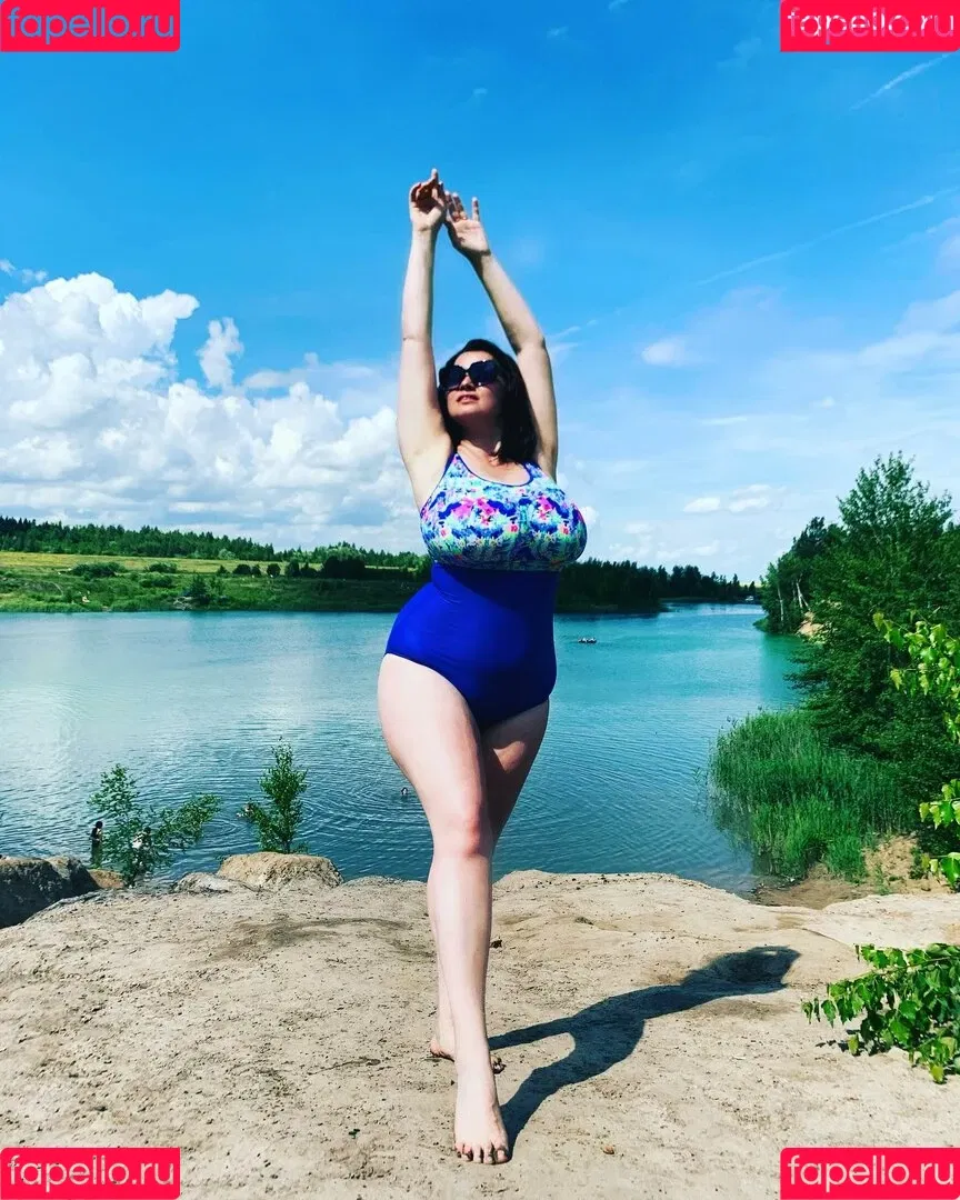 Irina P Onlyfans Photo Gallery 