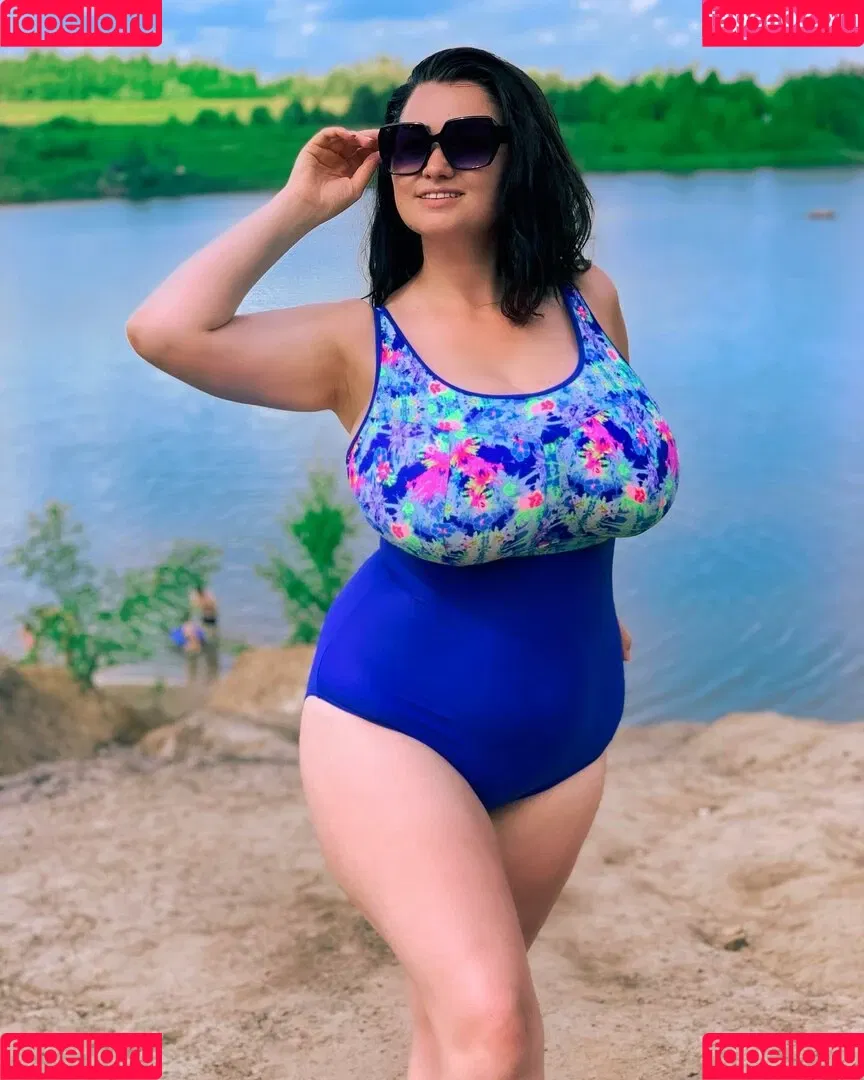 Irina P Onlyfans Photo Gallery 