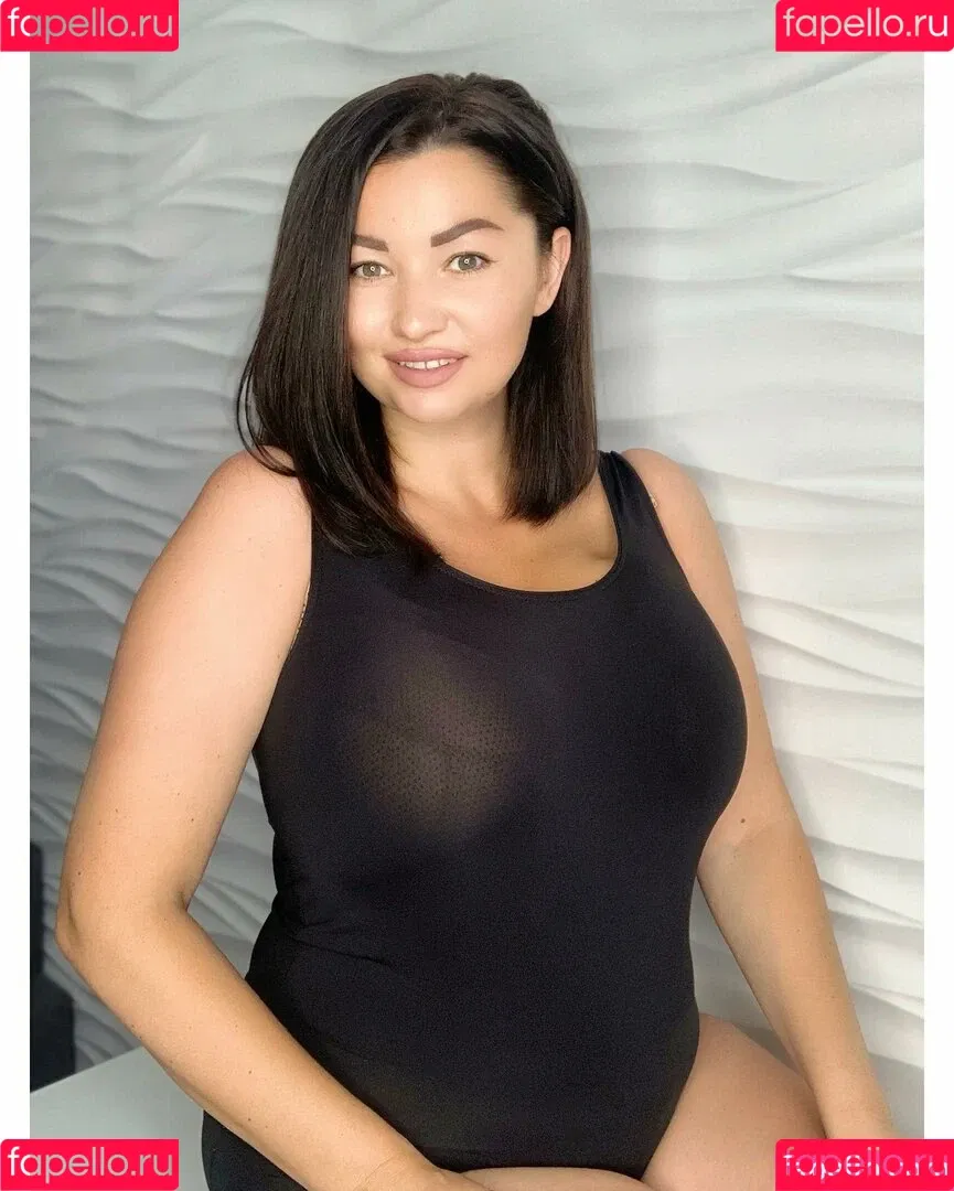 Irina P Onlyfans Photo Gallery 