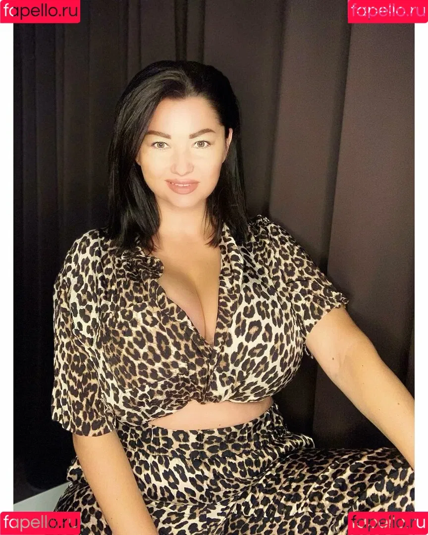 Irina P Onlyfans Photo Gallery 
