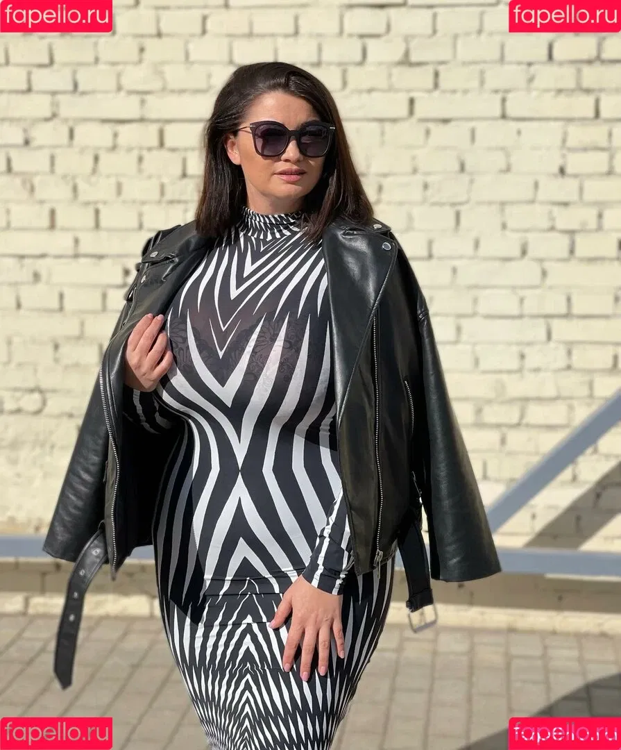 Irina P Onlyfans Photo Gallery 