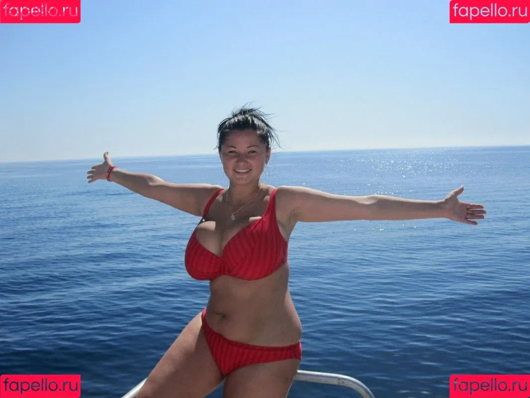 Irina P Onlyfans Photo Gallery 