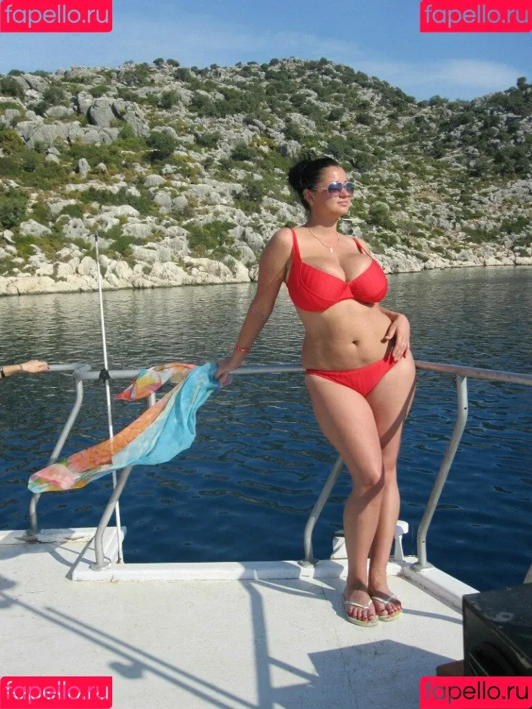 Irina P Onlyfans Photo Gallery 