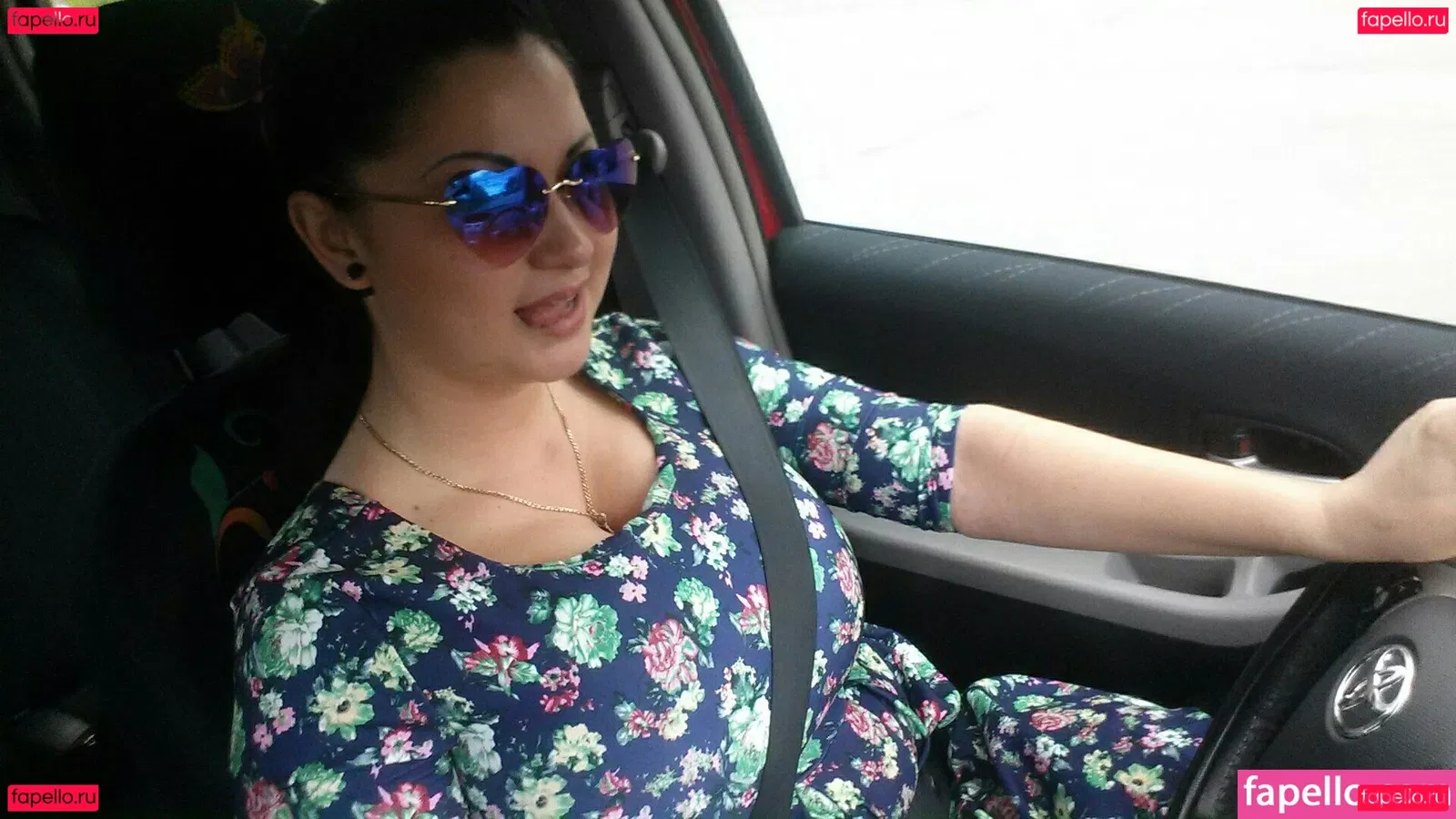 Irina P Onlyfans Photo Gallery 