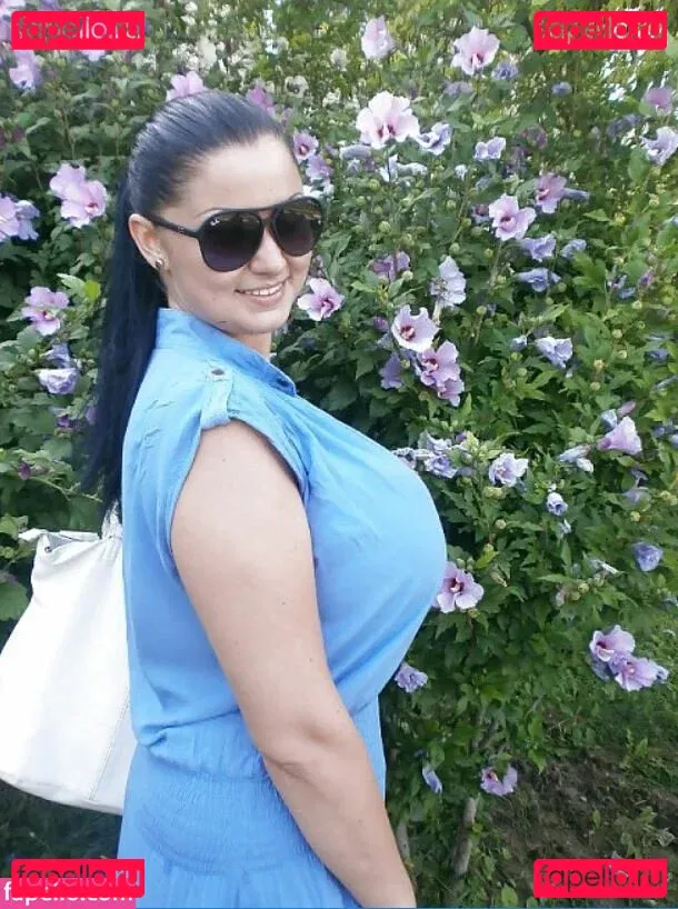 Irina P Onlyfans Photo Gallery 