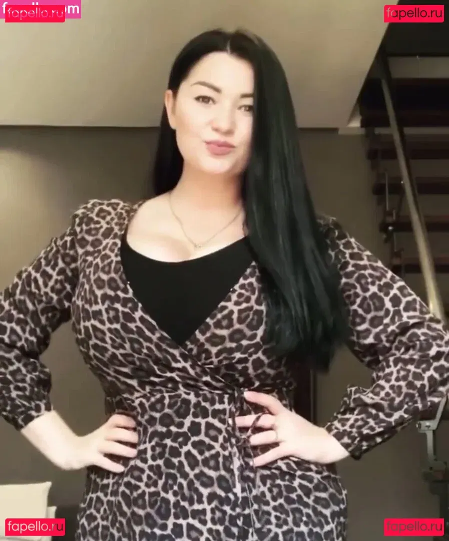 Irina P Onlyfans Photo Gallery 