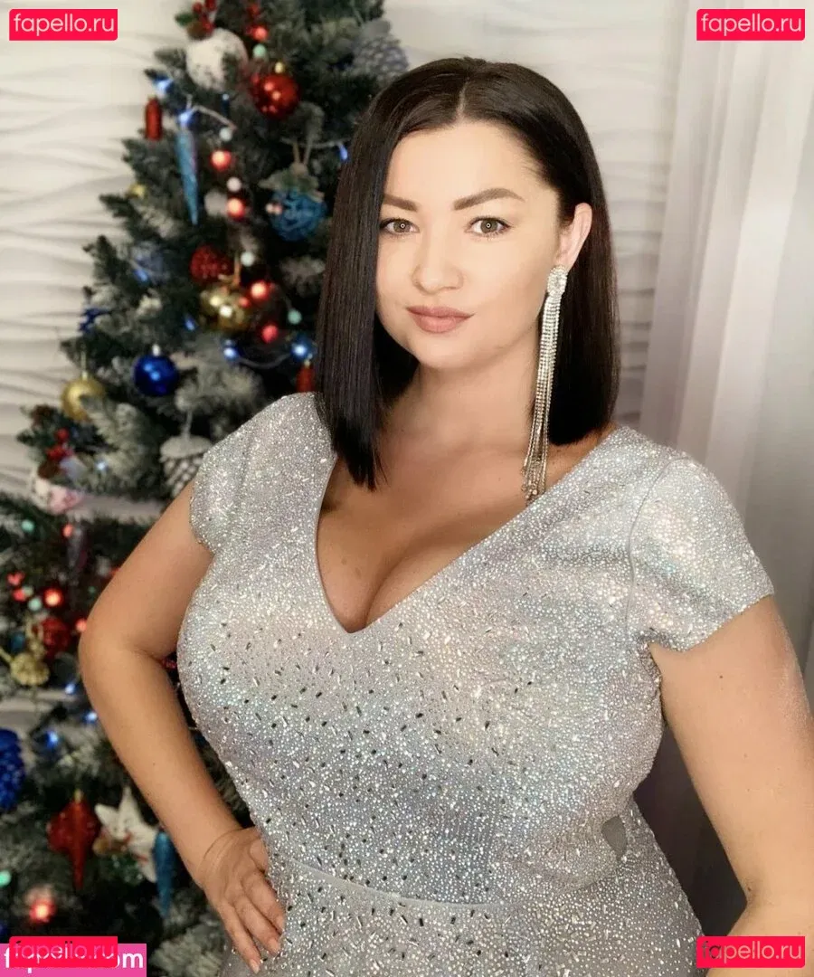 Irina P Onlyfans Photo Gallery 