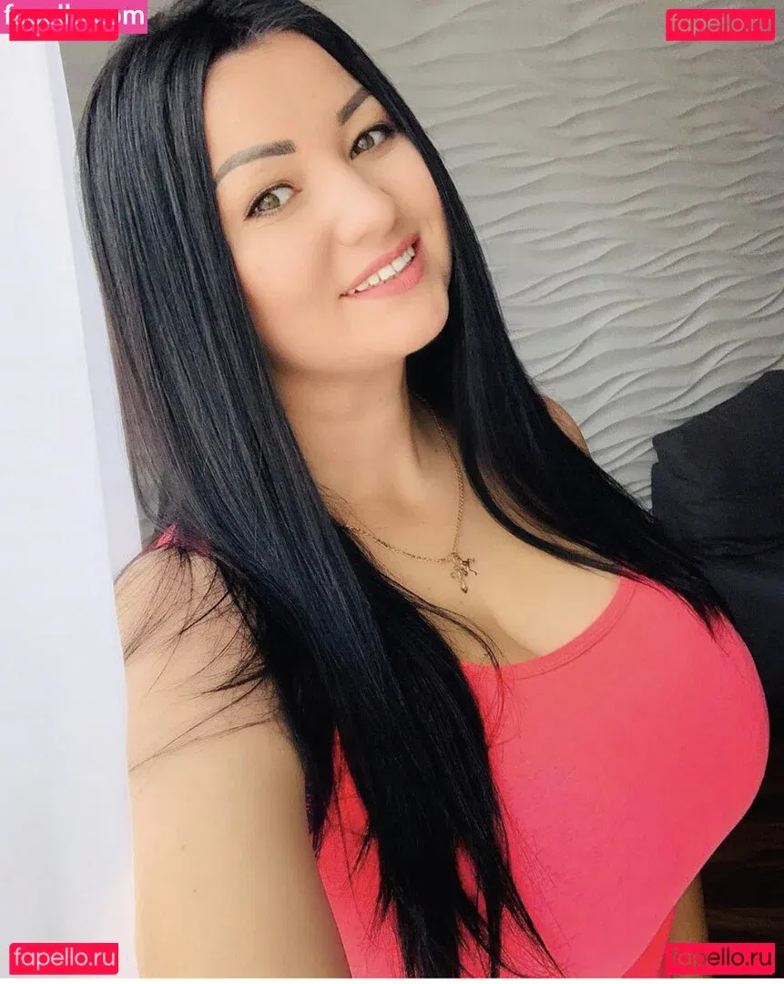 Irina P Onlyfans Photo Gallery 