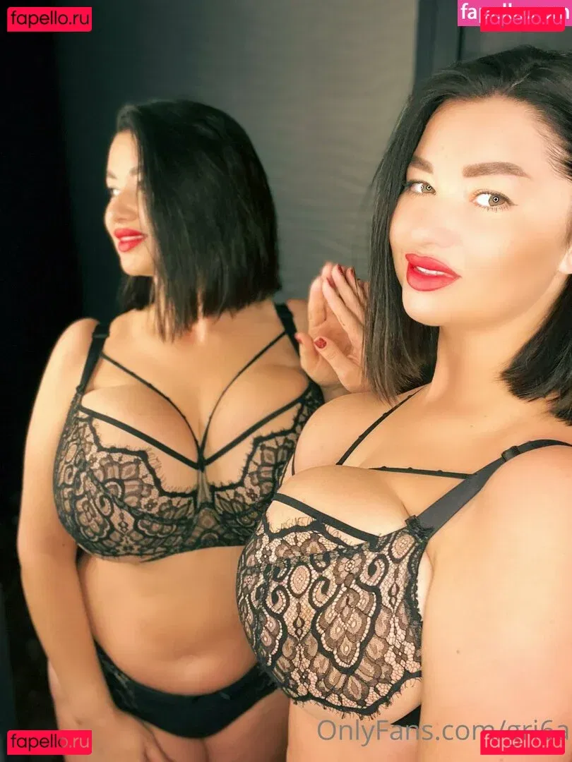 Irina P Onlyfans Photo Gallery 