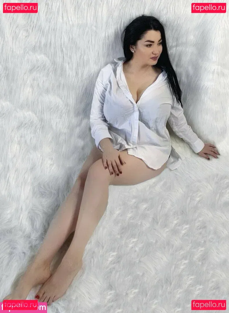 Irina P Onlyfans Photo Gallery 