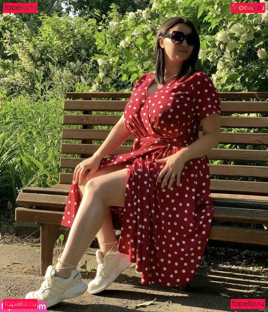 Irina P Onlyfans Photo Gallery 